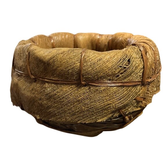 Vtg Primitive Handcrafted Woven Baskets Banana Leaf Coconut Husk - Picture 4 of 6